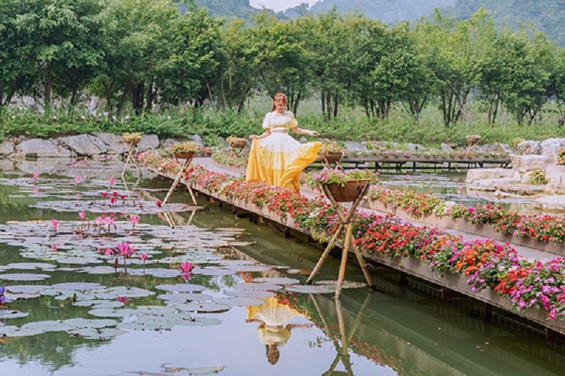 Tổng hợp giá vé vào địa điểm tham quan Ninh Bình mới nhất