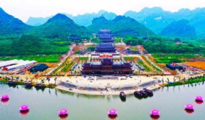 Kham pha Chua Tam Chuc – Ngoi chua lon nhat the gioi tai Ha Nam 1