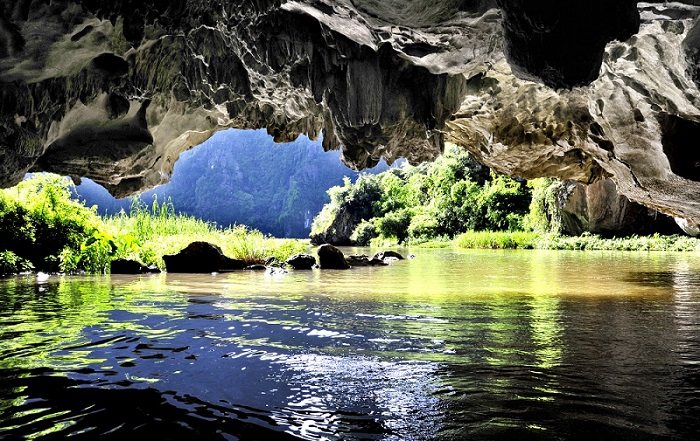Tour Hoa Lư Tam Cốc 1 ngày khởi hành từ Hà Nội 4 637336150419882659