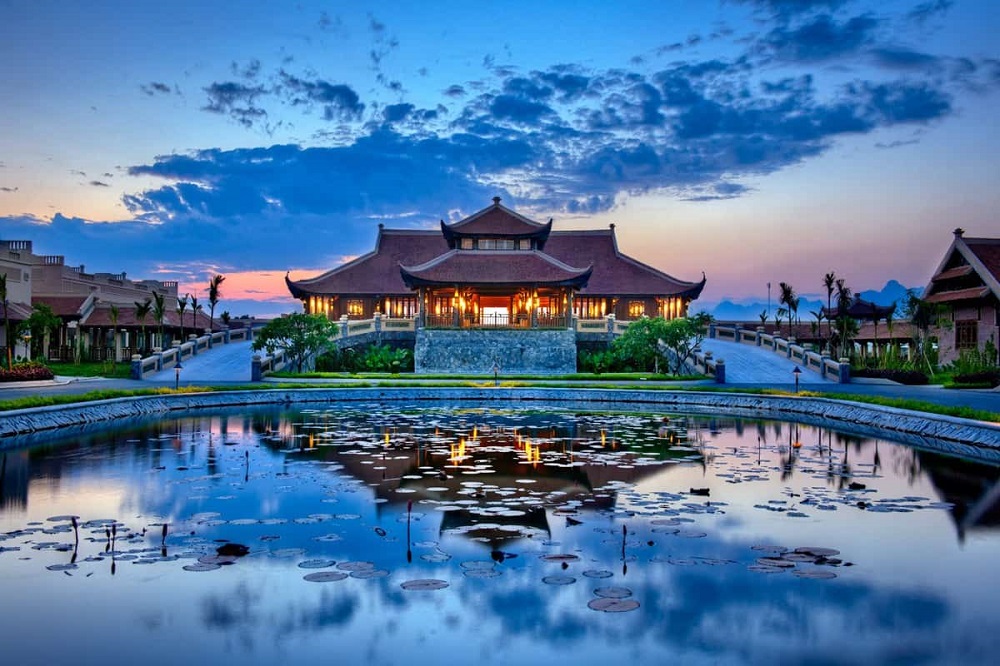 chua bai dinh ninh binh vitravel 1