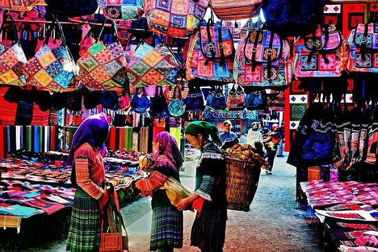 Chợ Sapa - Sắc màu văn hóa của các dân tộc nơi đây