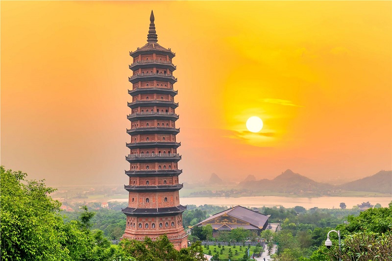 Chi phí đi chùa bái đính 2025 tiết kiệm mà vẫn trọn vẹn